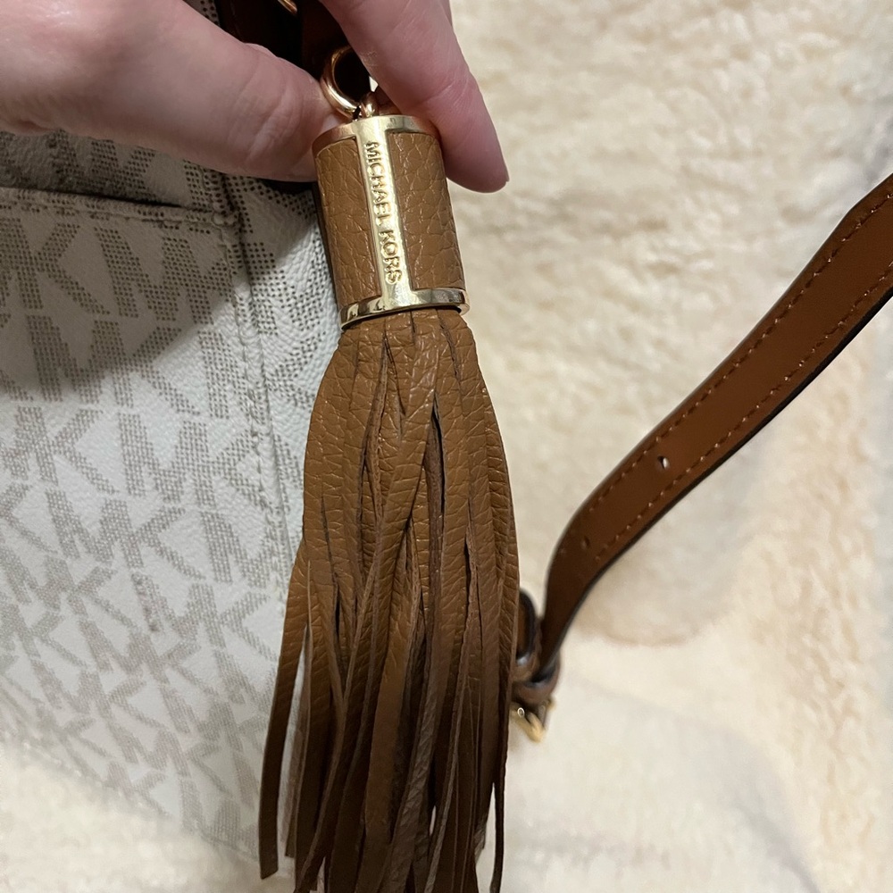 Michael Kors Monogram Crossbody Bag - Picture 4 of 12